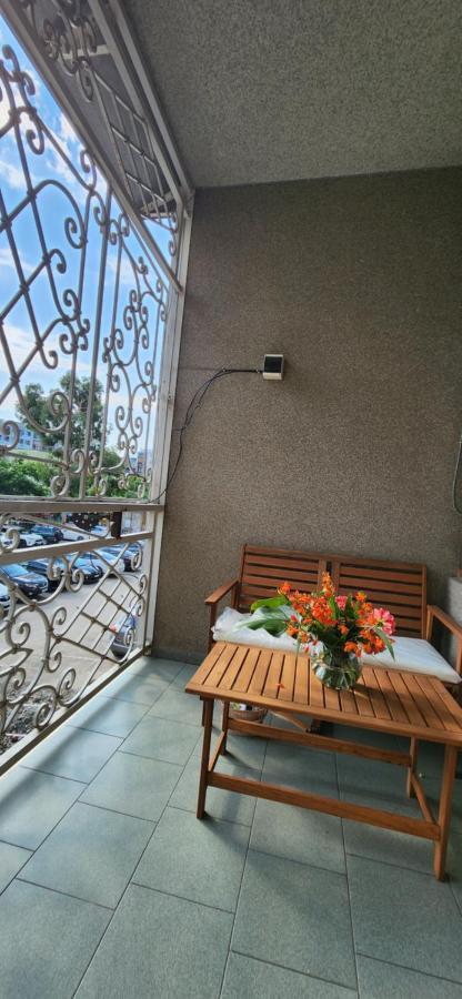 Gelahouse Aparthotel บาทูมิ ภายนอก รูปภาพ
